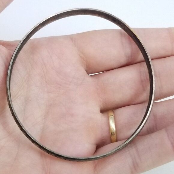 Vintage Tarnished Silver Tone Bangle Bracelet, Stacking Skinny Minimal Estate - Picture 2 of 4